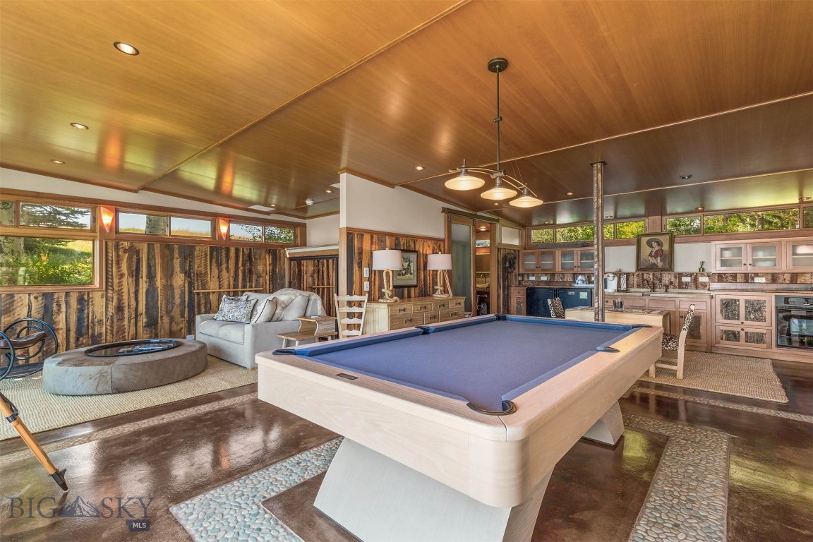 127 Rainbow Point Road