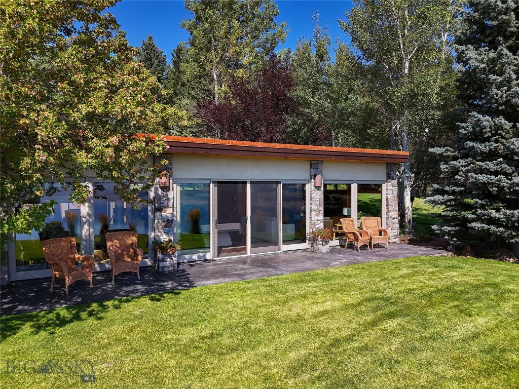 127 Rainbow Point Road