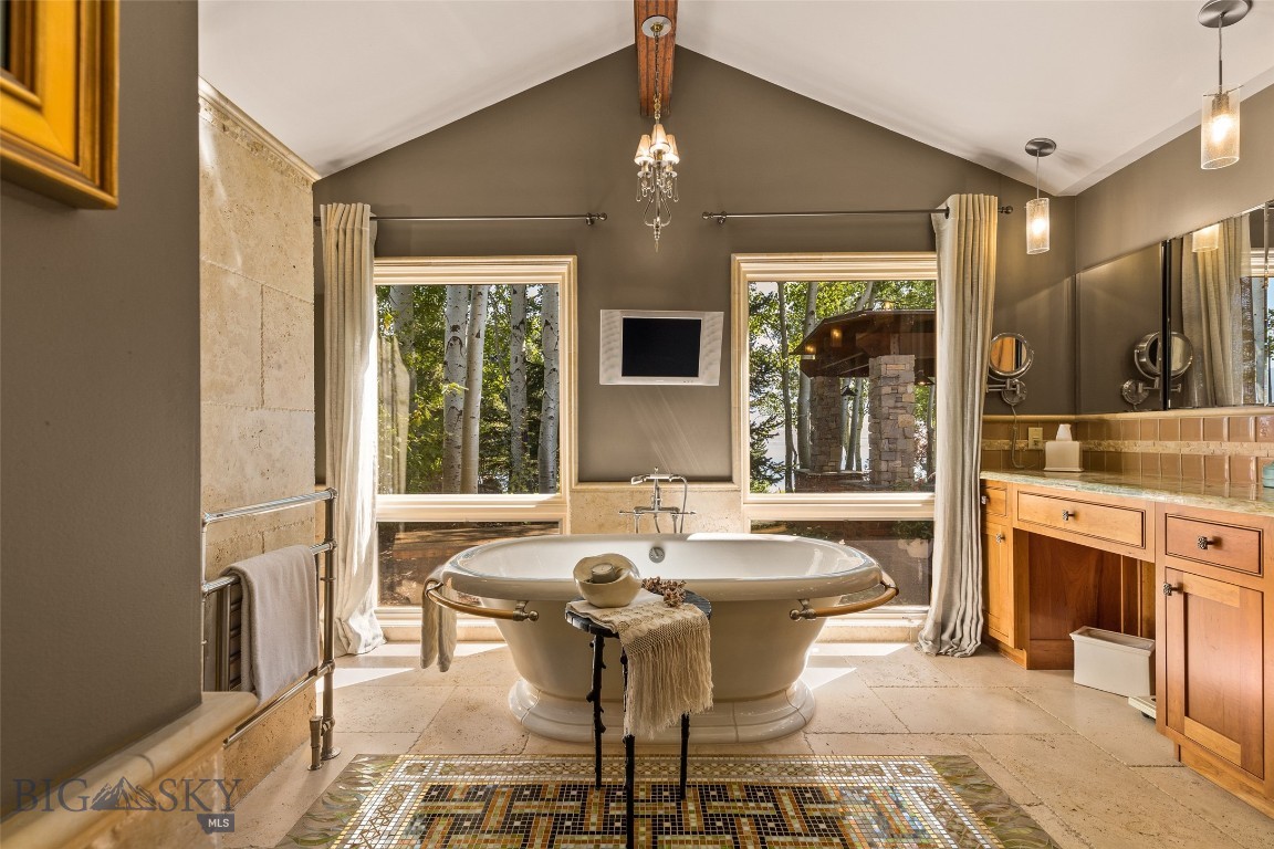 127 Rainbow Point Road