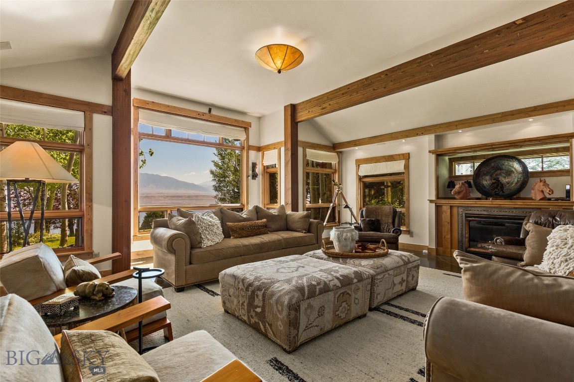 127 Rainbow Point Road