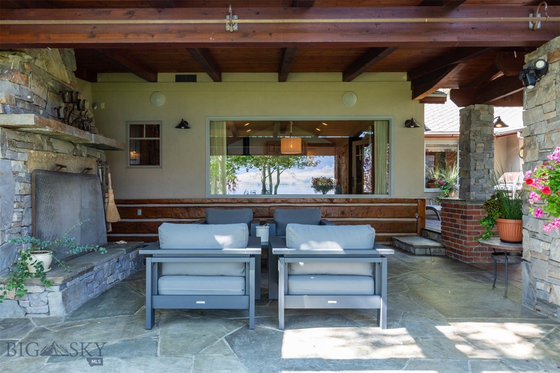 127 Rainbow Point Road