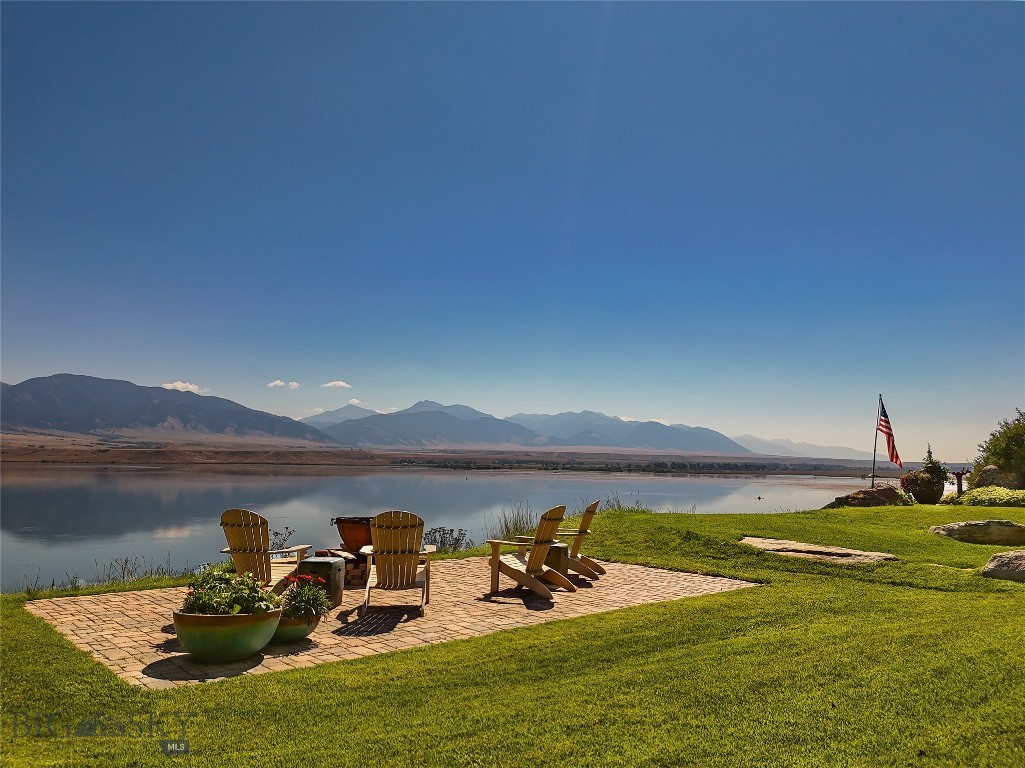 127 Rainbow Point Road