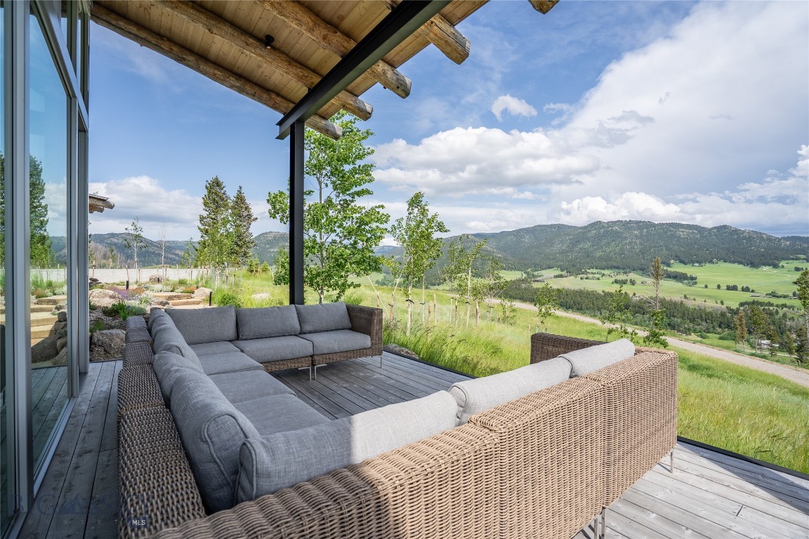 225 Alpen Strasse Street