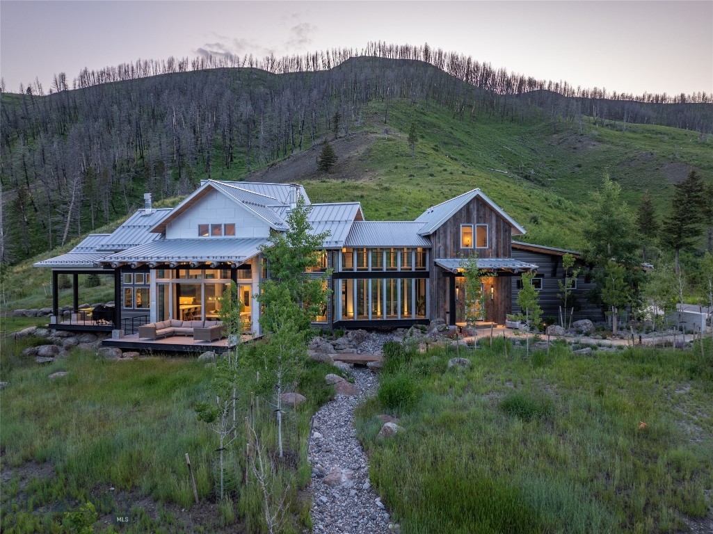 225 Alpen Strasse Street