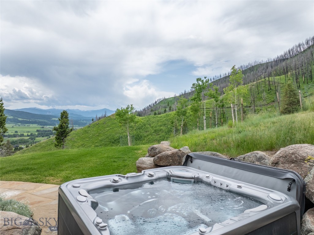 225 Alpen Strasse Street