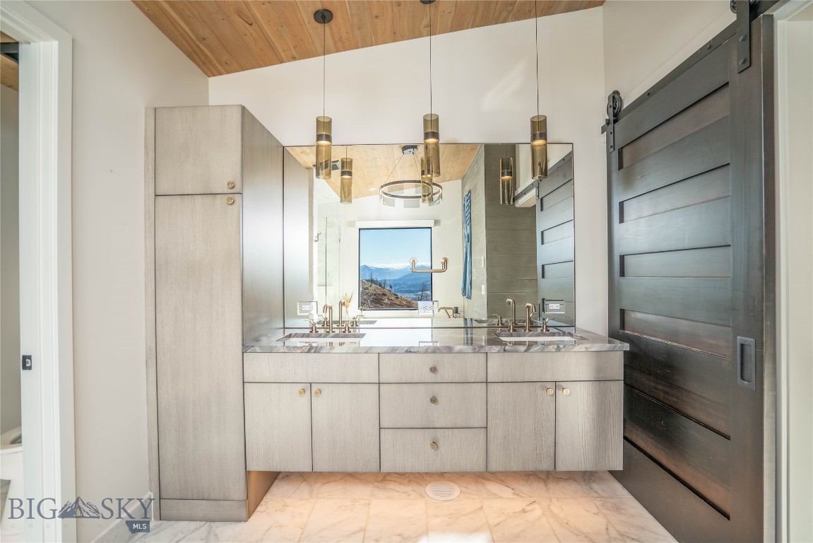 225 Alpen Strasse Street