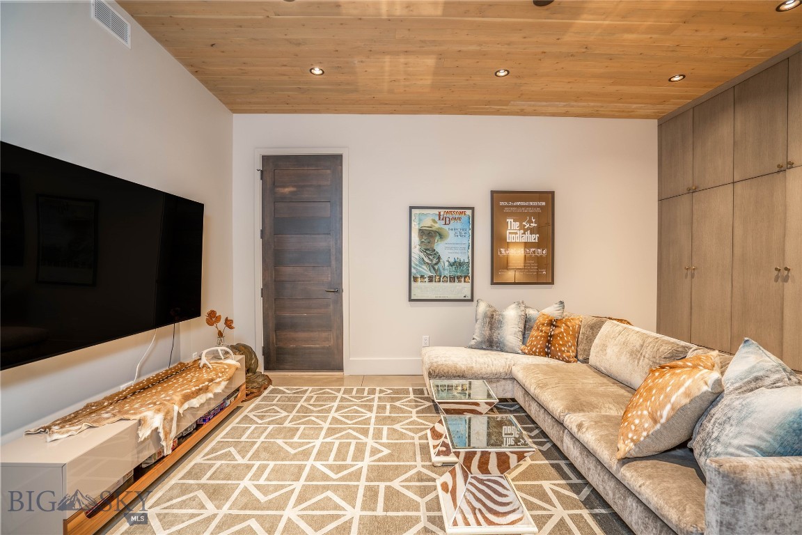 225 Alpen Strasse Street