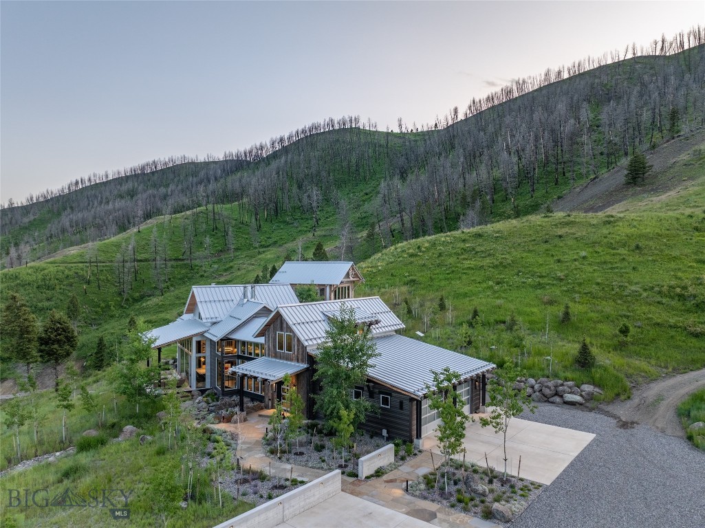 225 Alpen Strasse Street