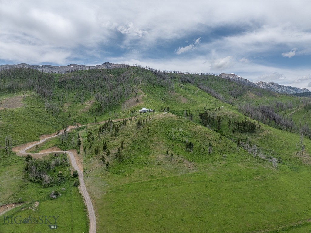 225 Alpen Strasse Street