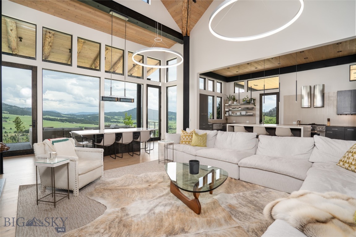 225 Alpen Strasse Street