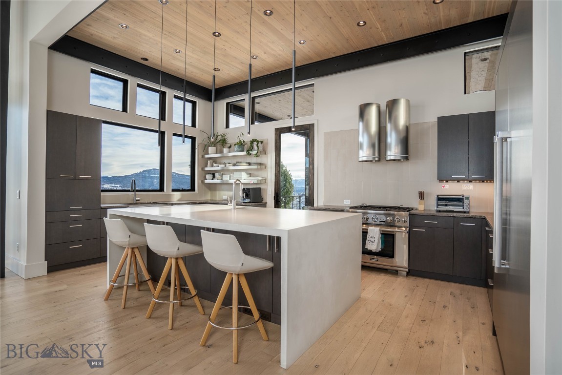 225 Alpen Strasse Street