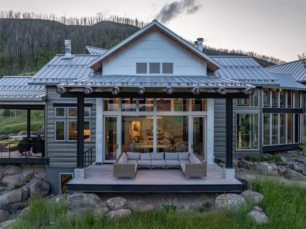 225 Alpen Strasse Street