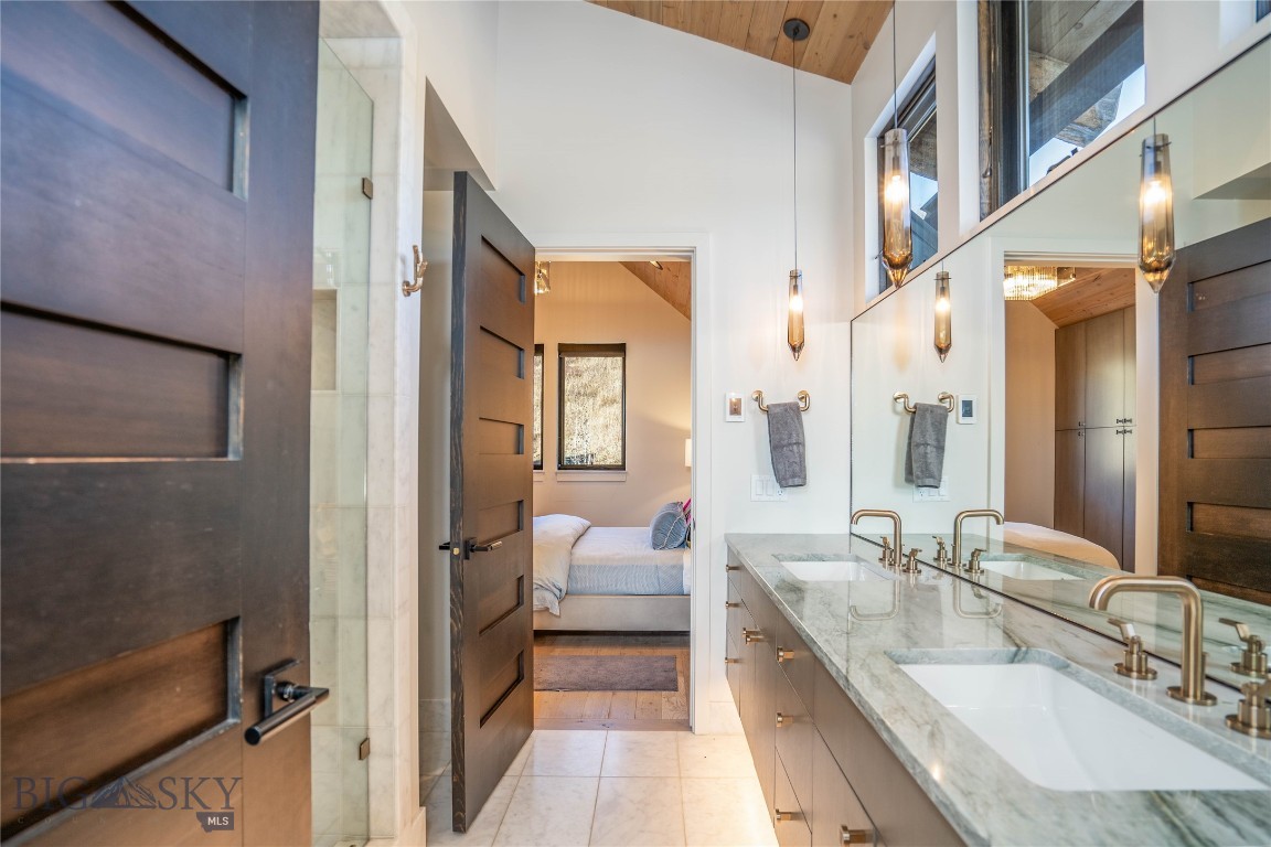 225 Alpen Strasse Street