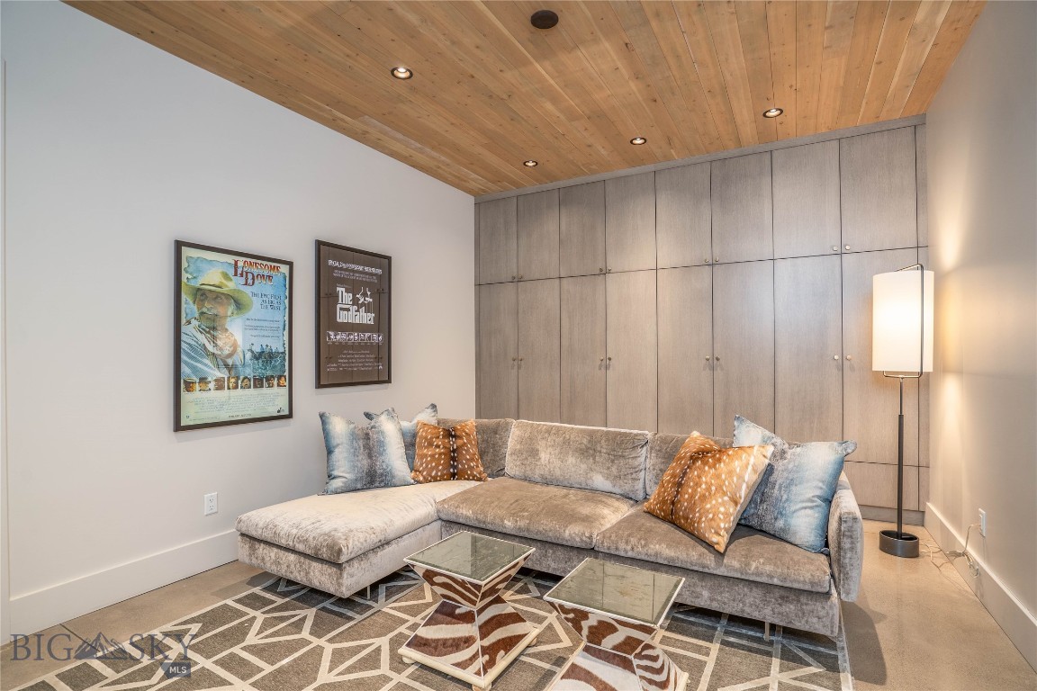 225 Alpen Strasse Street