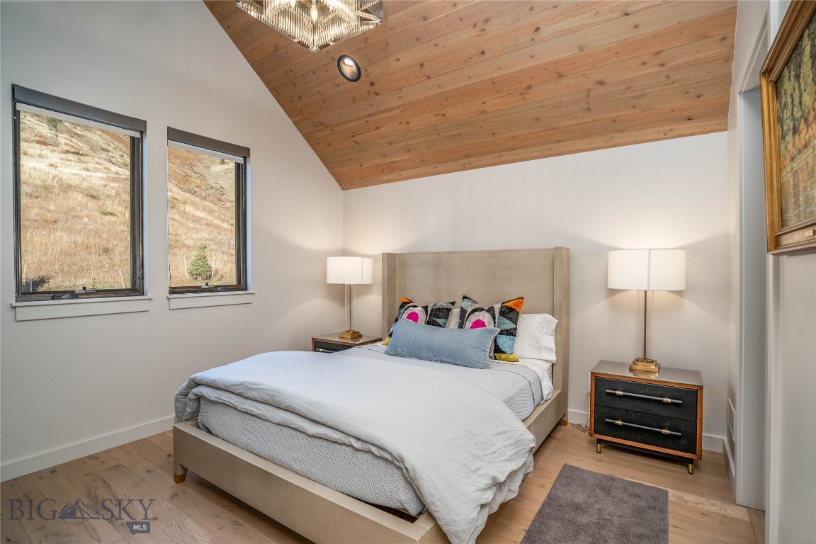 225 Alpen Strasse Street