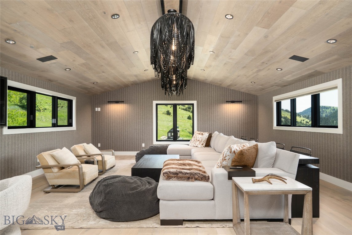 354 Brass Lantern Court