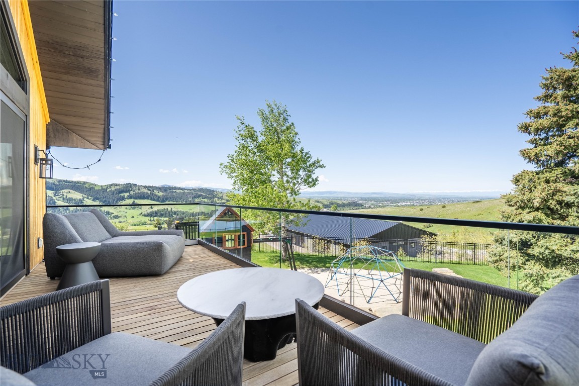 354 Brass Lantern Court