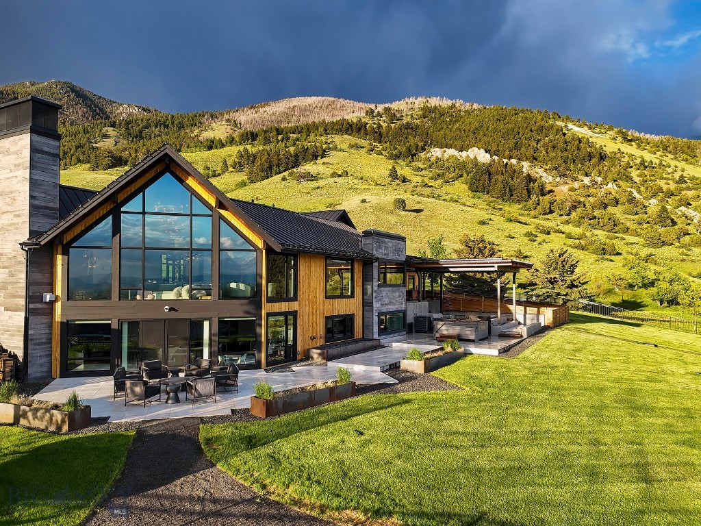 354 Brass Lantern Court