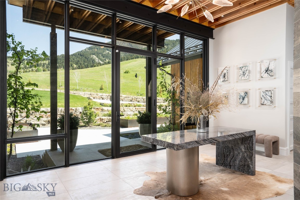 354 Brass Lantern Court