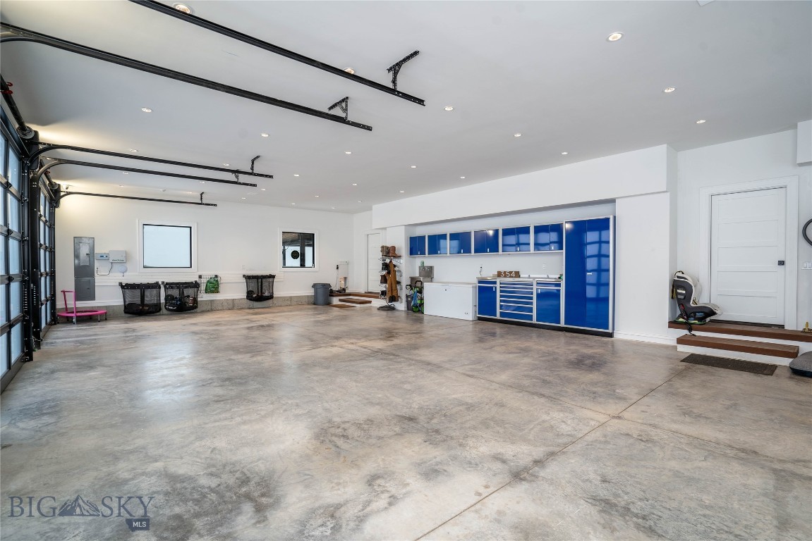 354 Brass Lantern Court