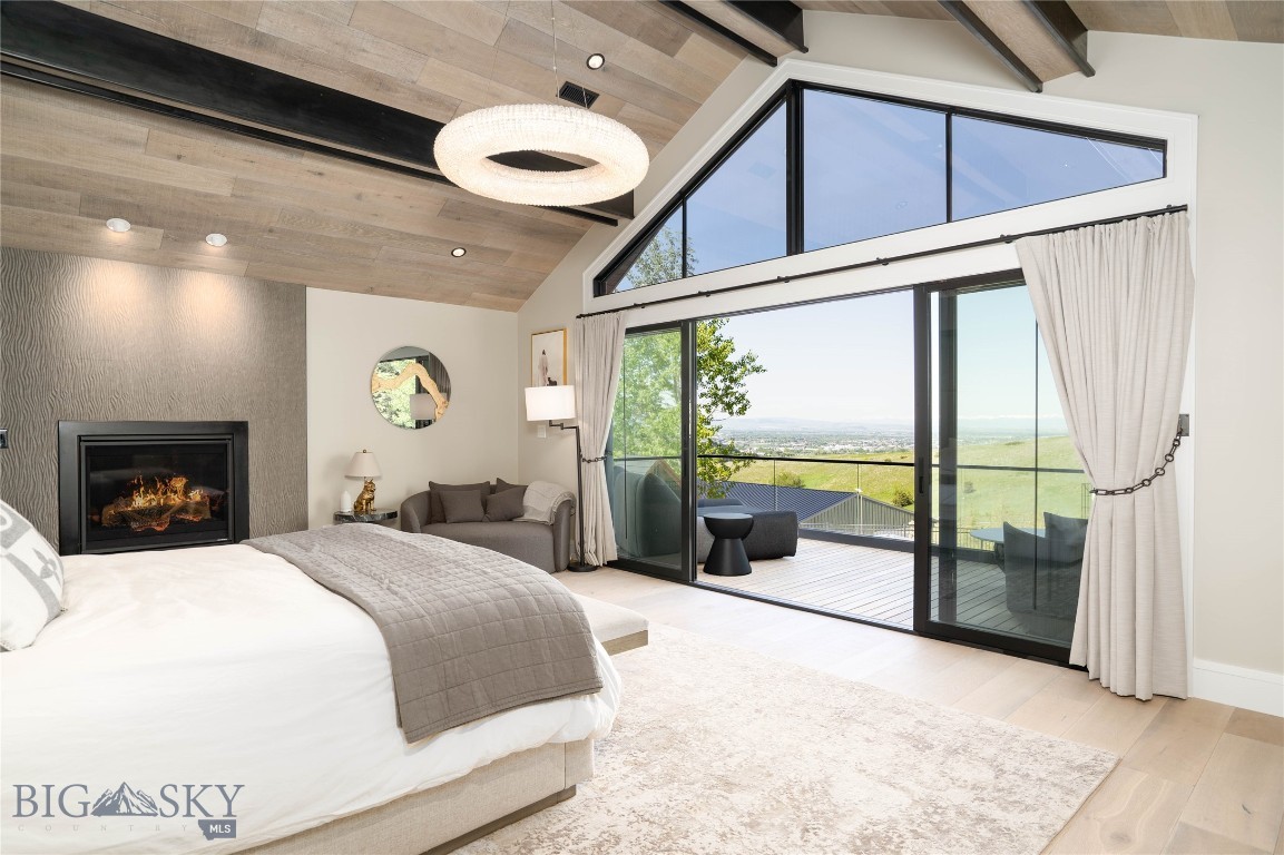 354 Brass Lantern Court