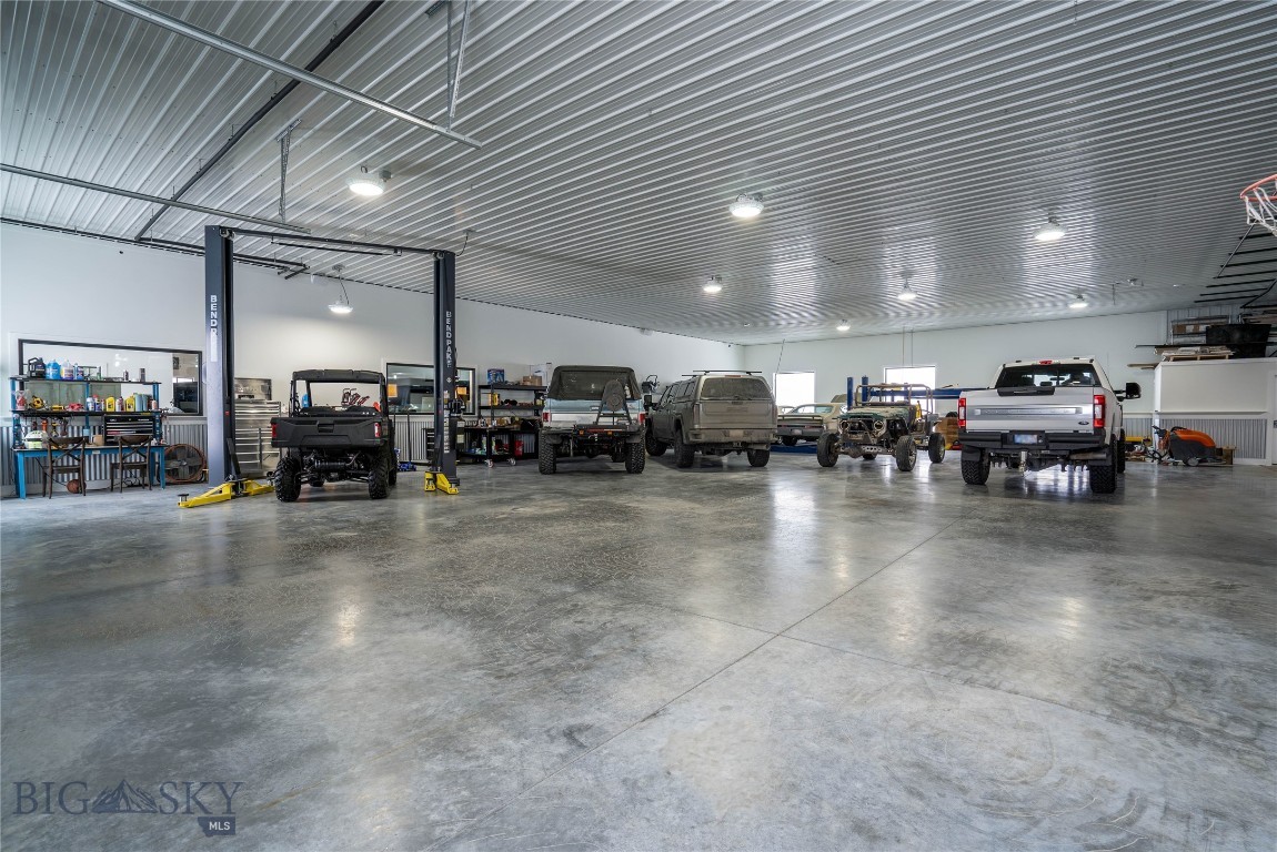 354 Brass Lantern Court