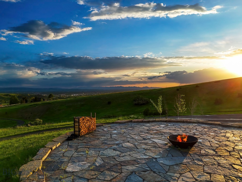 354 Brass Lantern Court