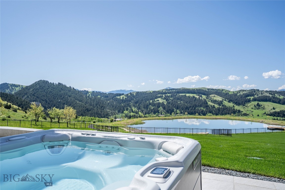 354 Brass Lantern Court