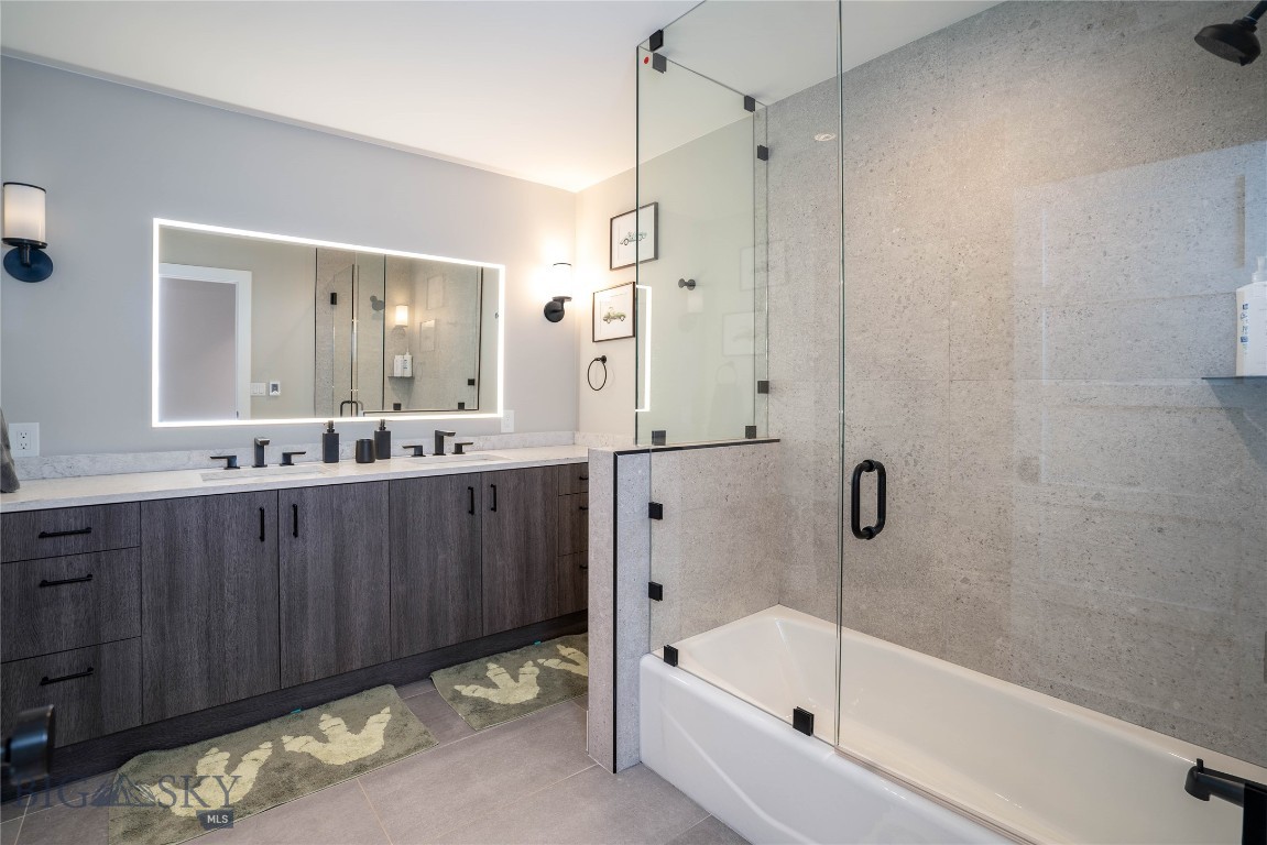 354 Brass Lantern Court