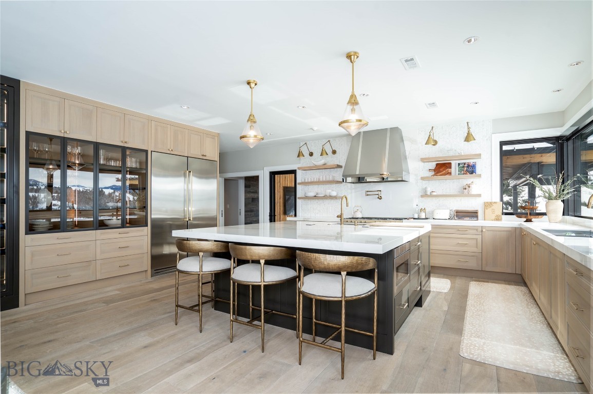 354 Brass Lantern Court