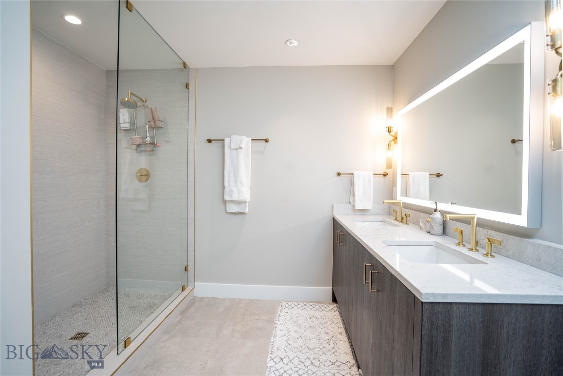 354 Brass Lantern Court