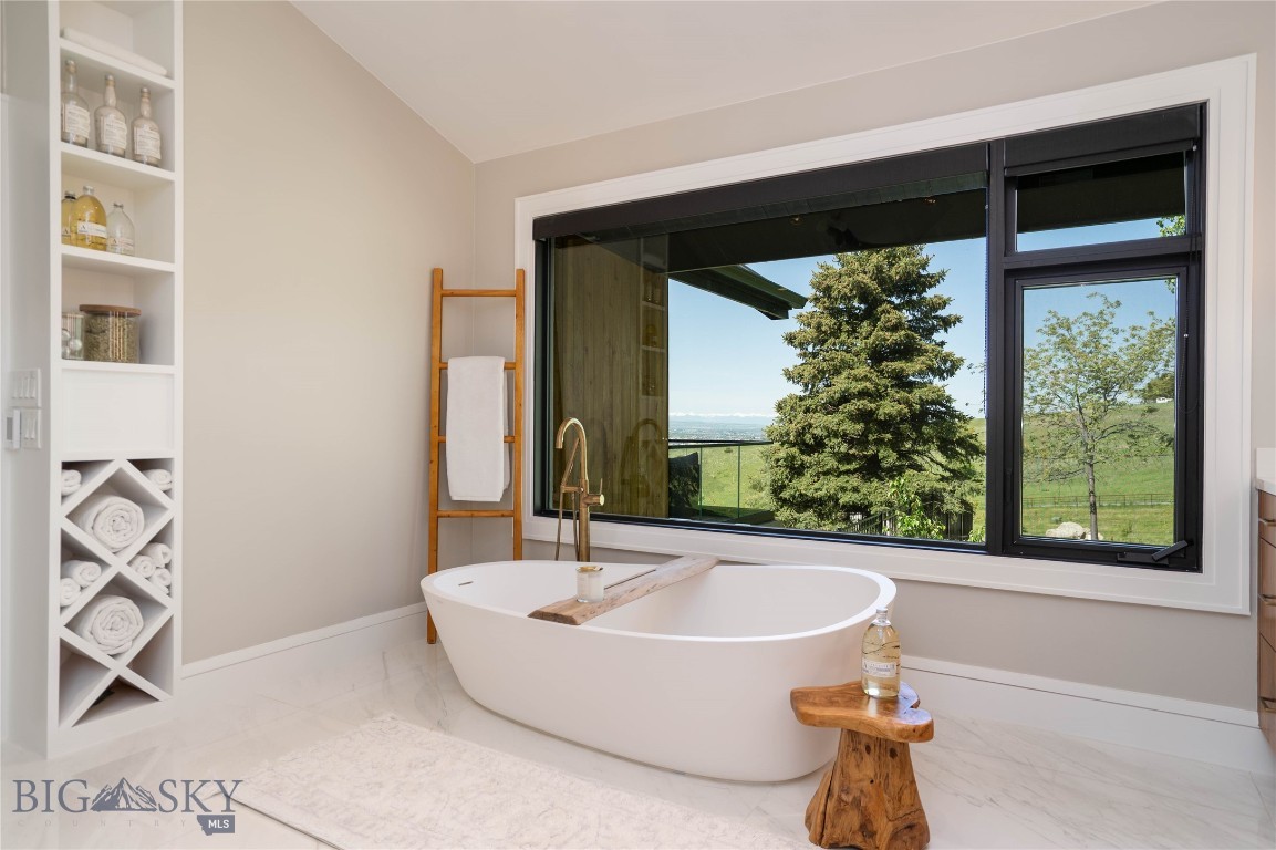 354 Brass Lantern Court