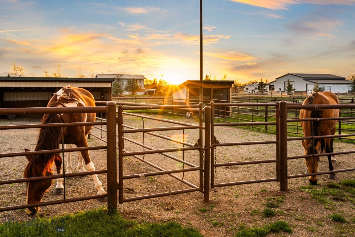 530 West Hulbert Road