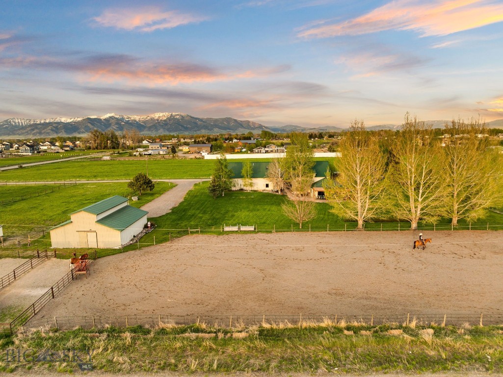 530 West Hulbert Road