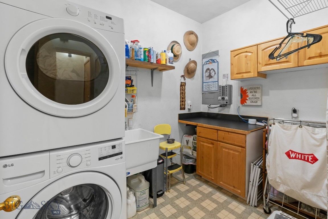 530 West Hulbert Road