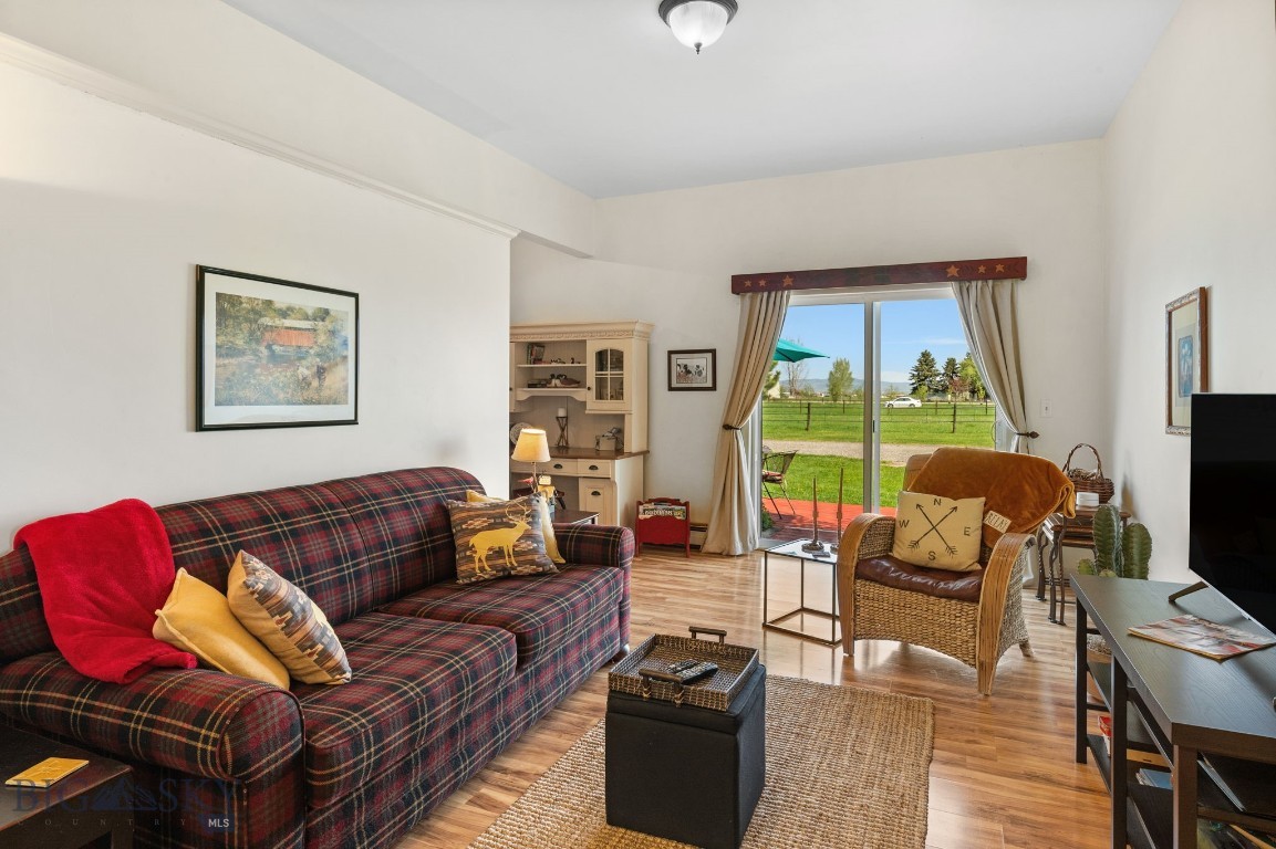 530 West Hulbert Road