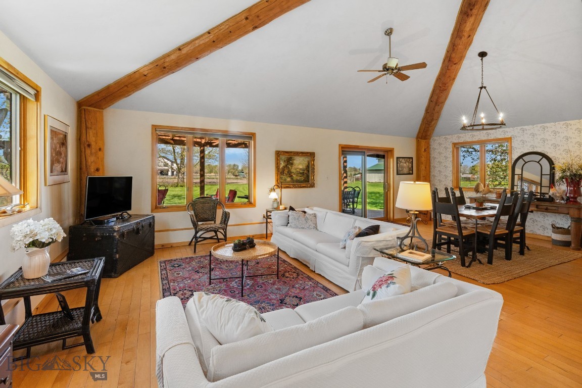 530 West Hulbert Road