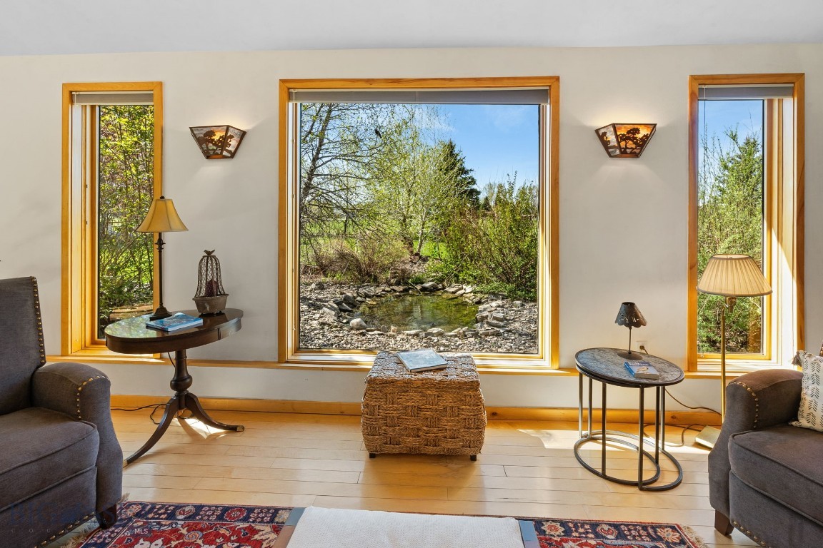 530 West Hulbert Road