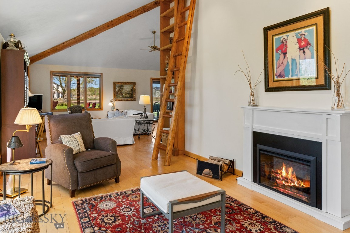 530 West Hulbert Road