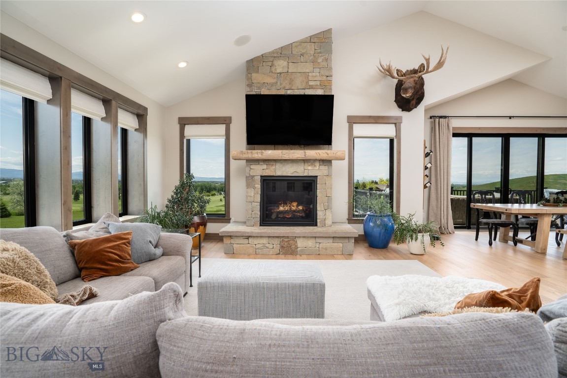 1055 Caddie Court