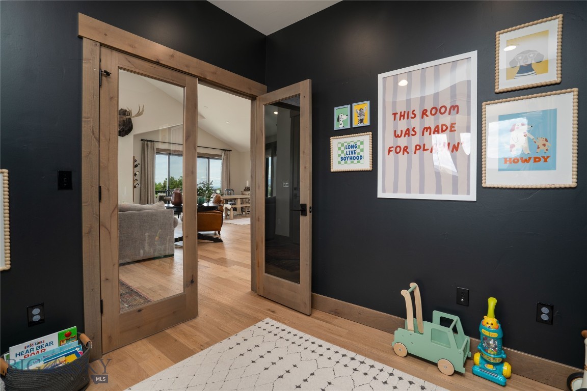 1055 Caddie Court