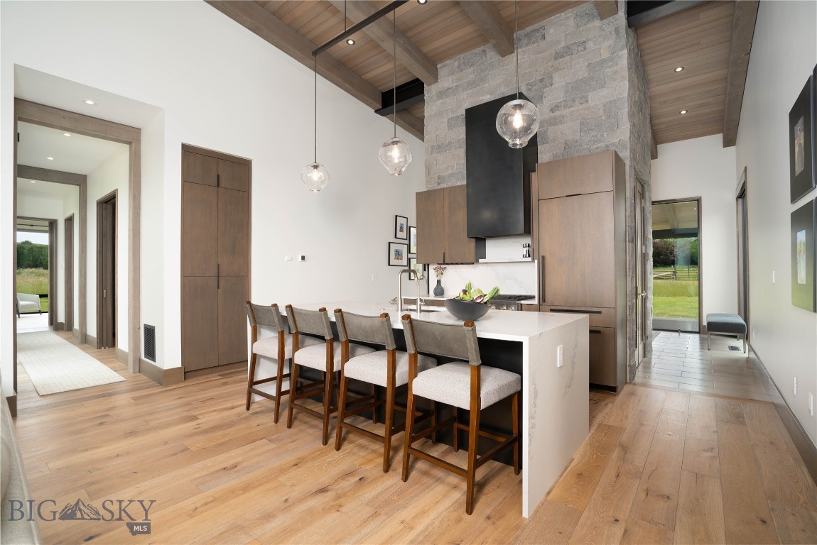 240 Horsetail Road