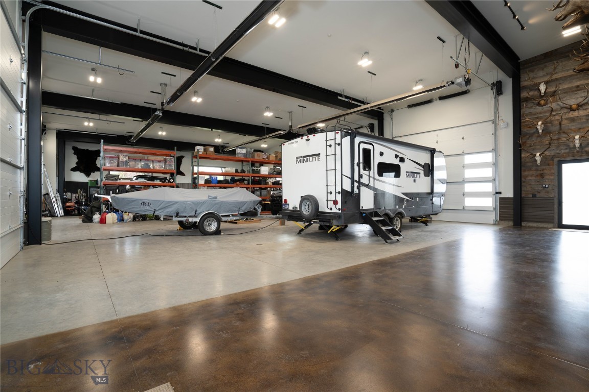 240 Horsetail Road