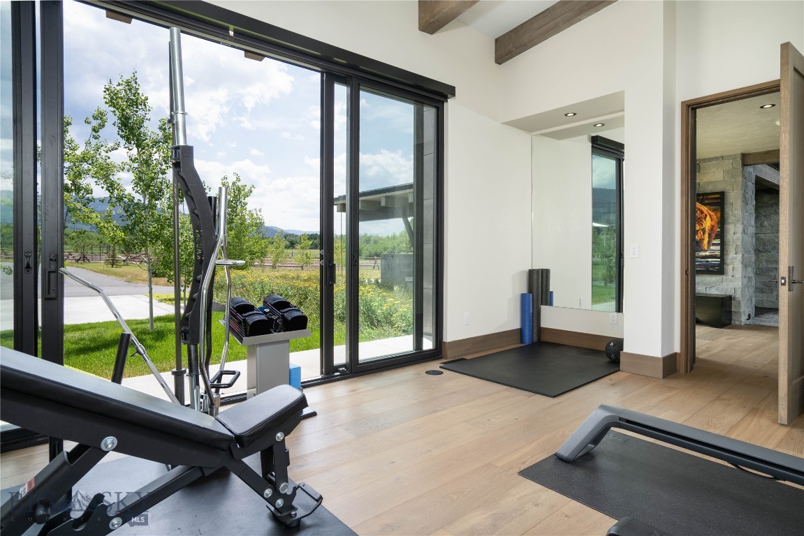 240 Horsetail Road