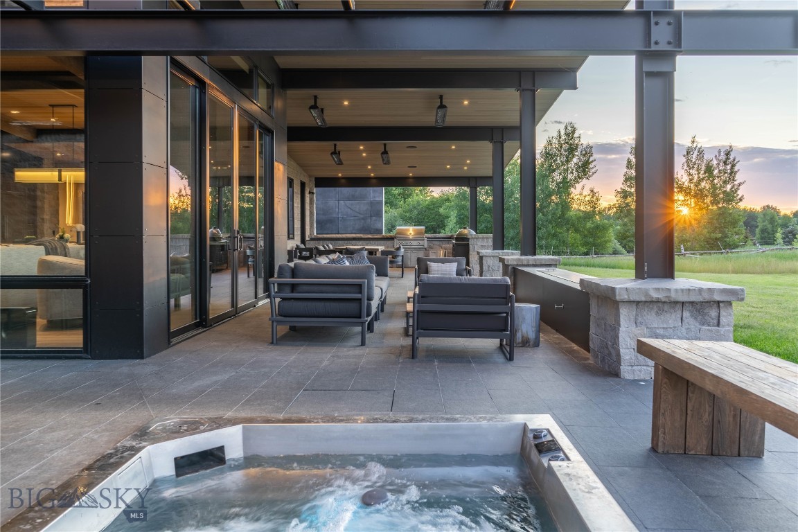 240 Horsetail Road