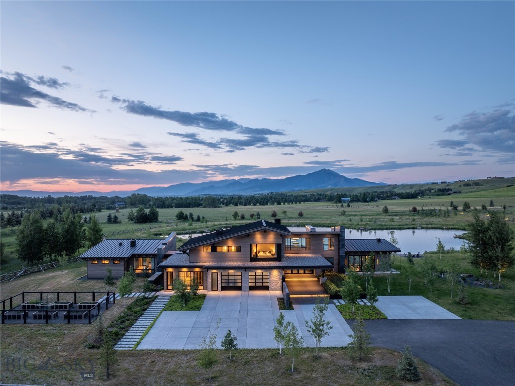 240 Horsetail Road