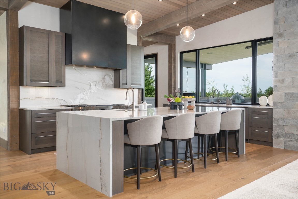240 Horsetail Road