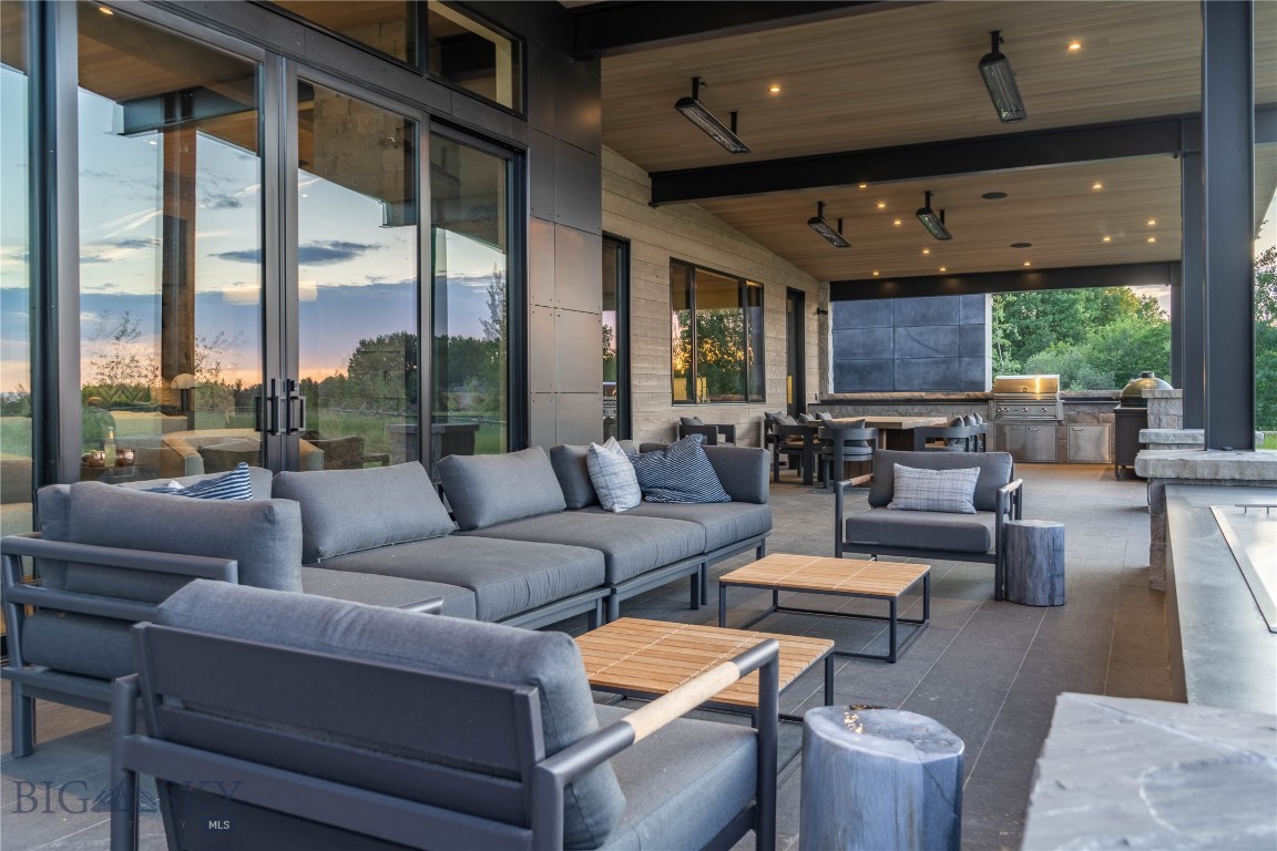 240 Horsetail Road