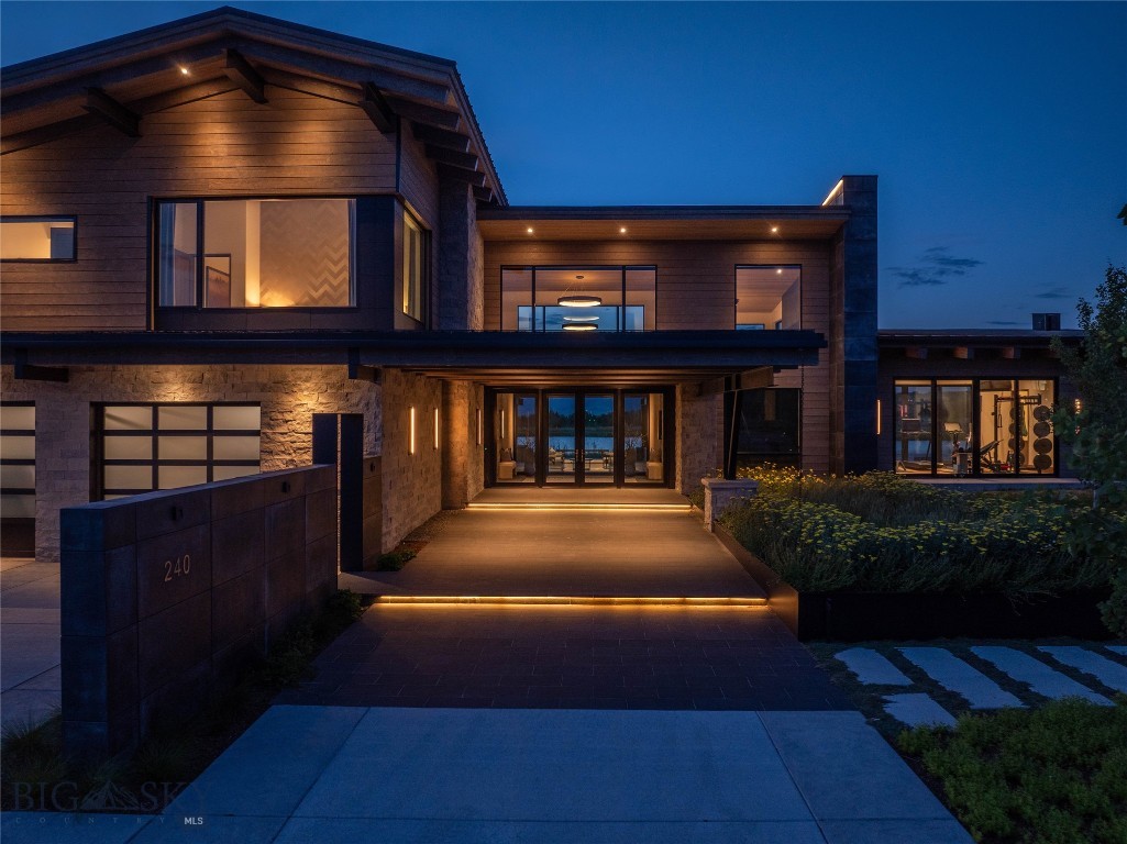 240 Horsetail Road