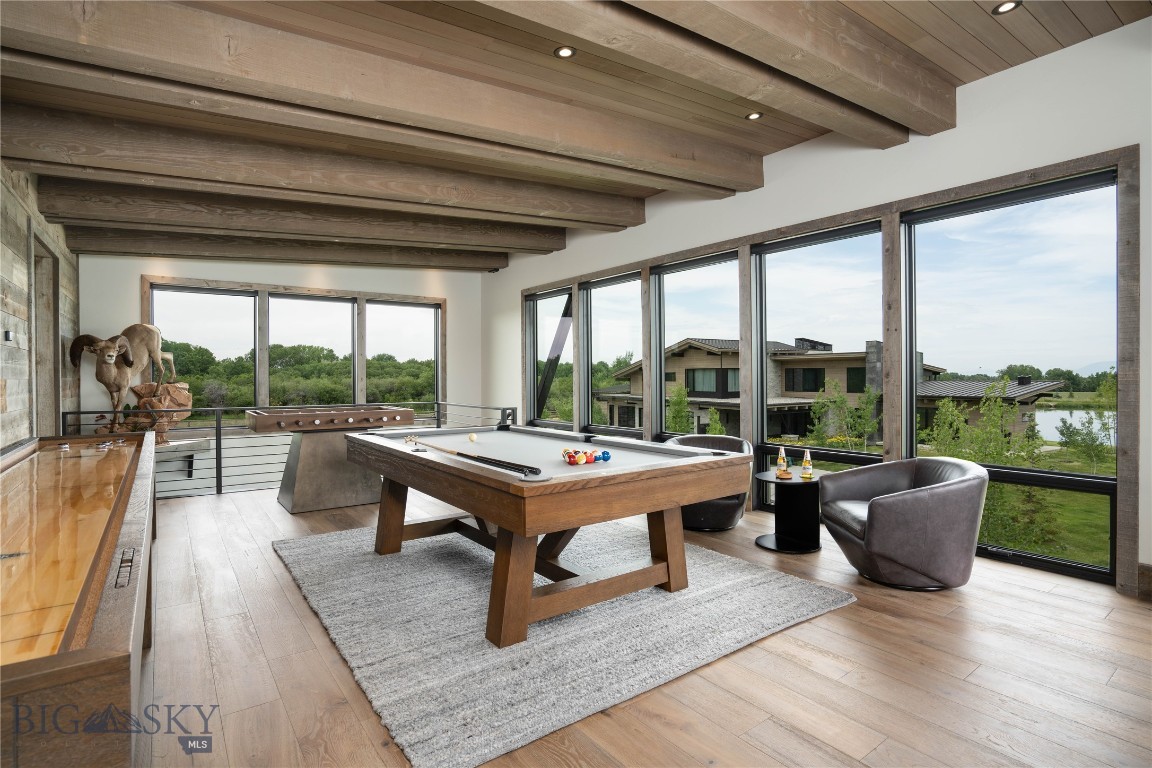 240 Horsetail Road